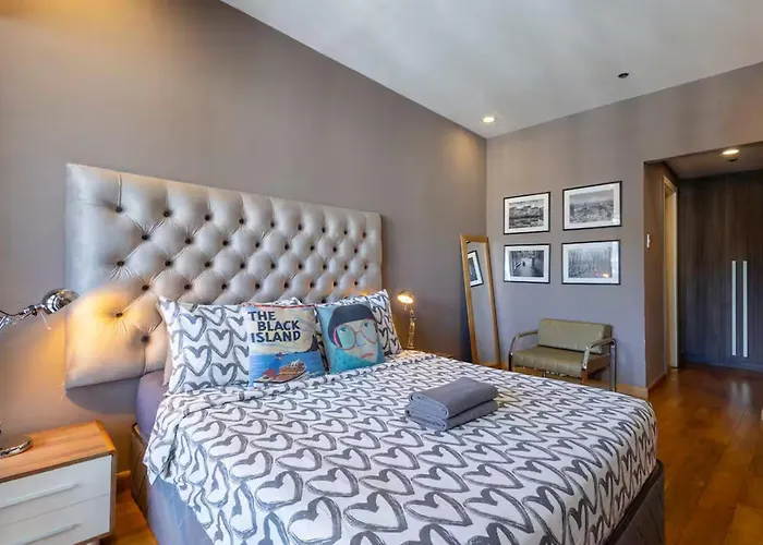Versace-inspired Milano Residences Holiday home *