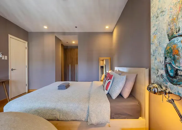 Holiday home Versace-inspired Milano Residences *